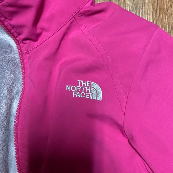 Girls North Face Jacket - Picture 2 of 3